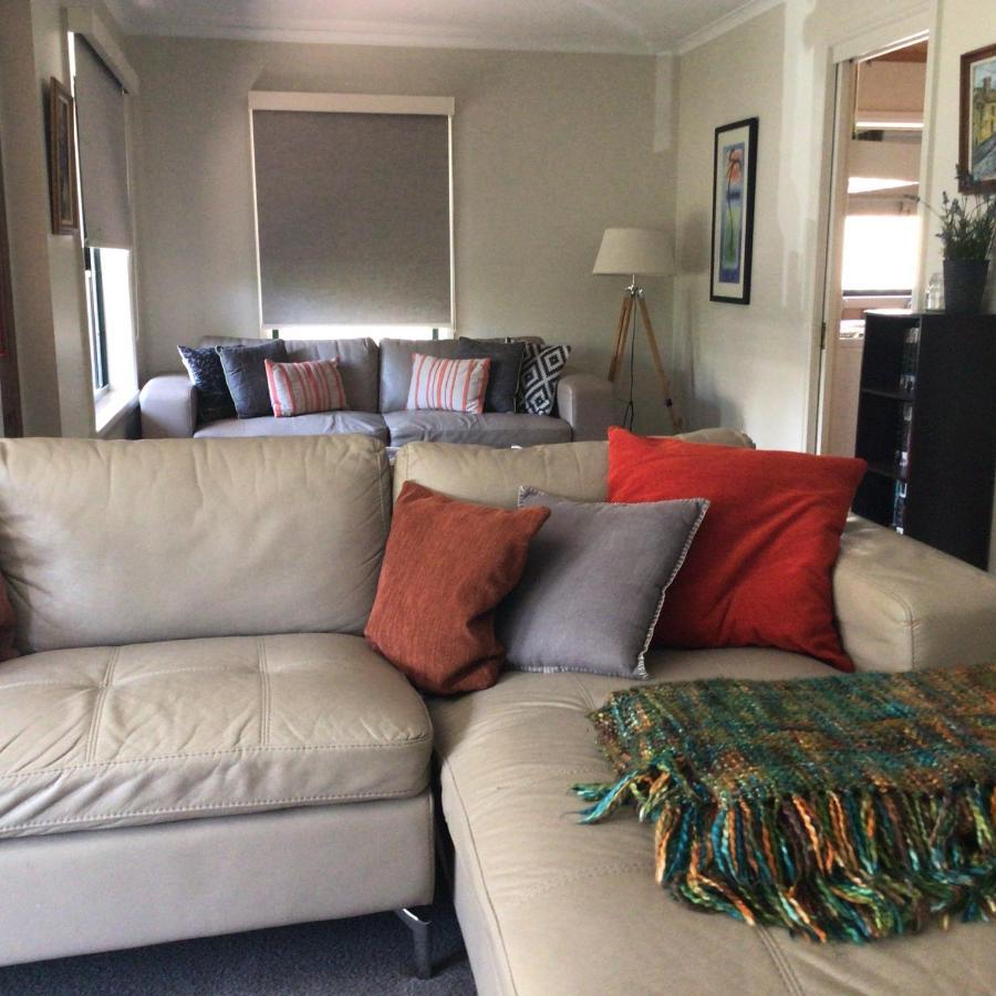 City Townhouse Walking Distance To City Launceston Exterior foto